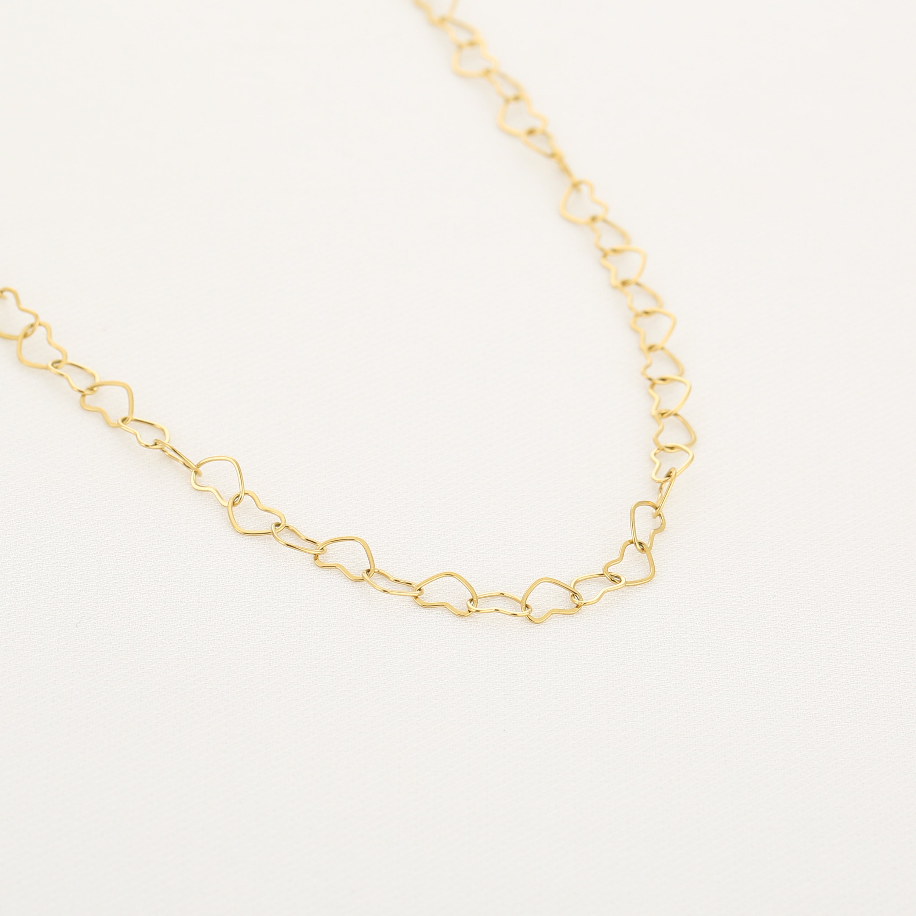 Chaîne de Cœurs Necklace
