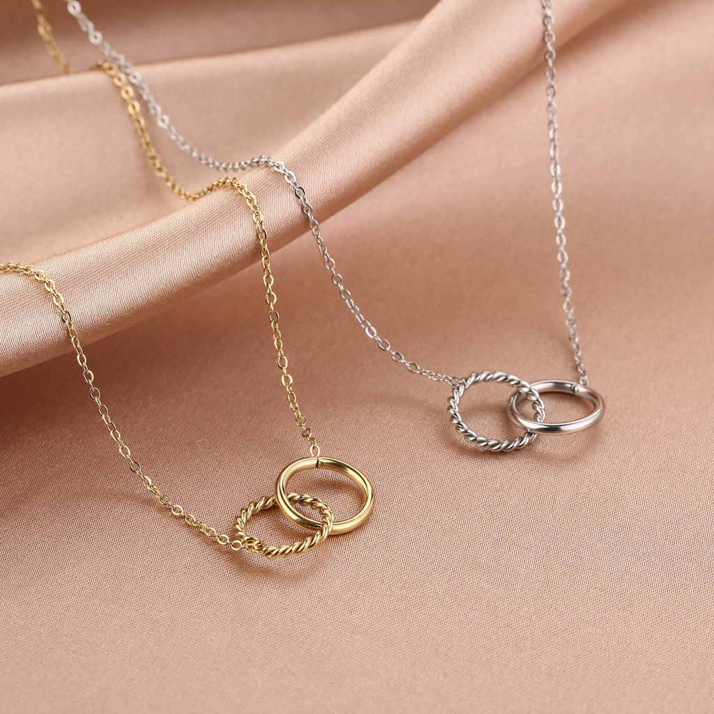 Eternal Link Necklace Gold