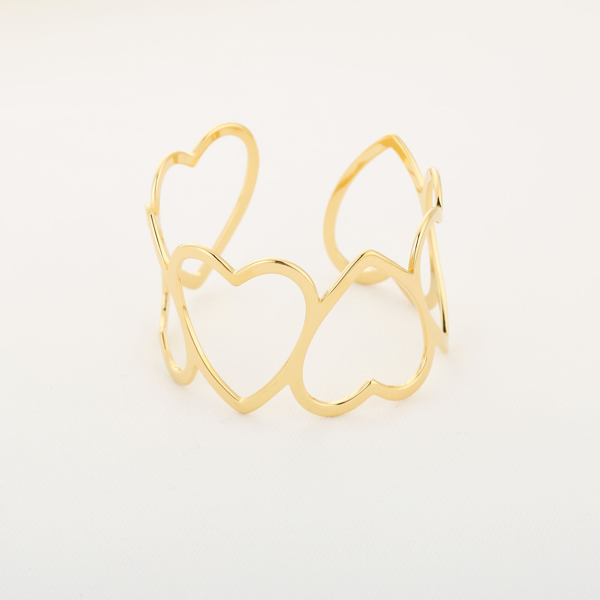 Amora Heart Cuff