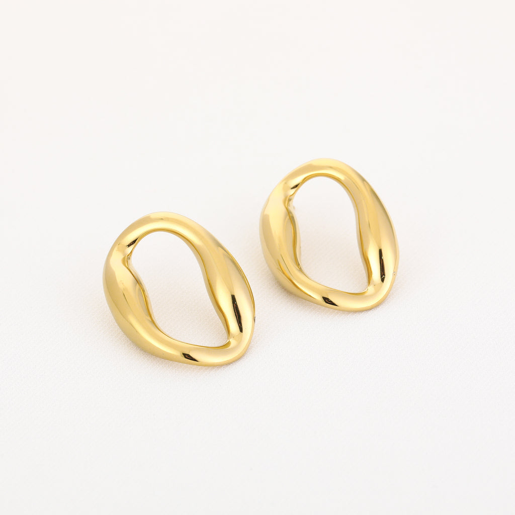 Organic Shape Earrings Gold
