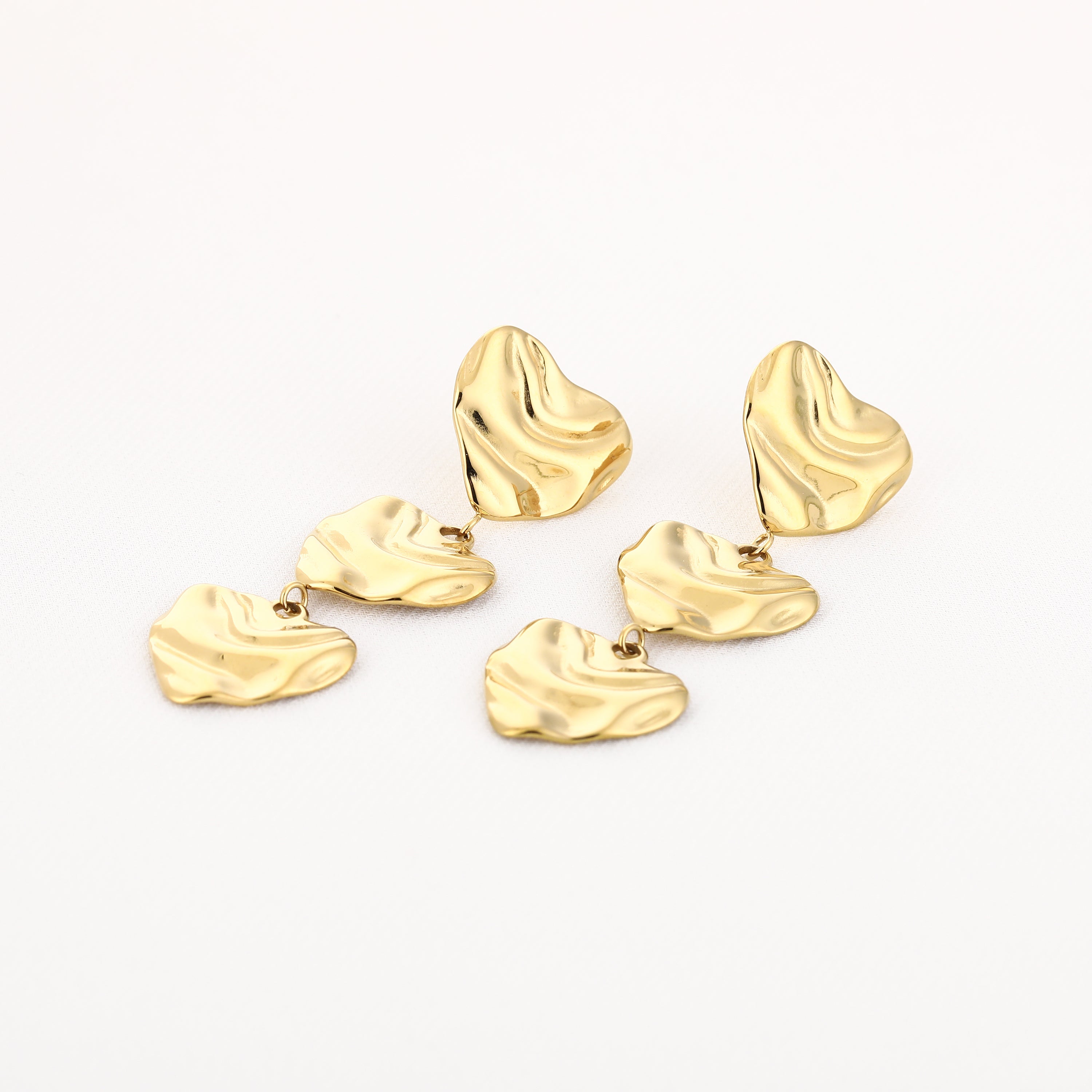Triple Heart Earrings Gold