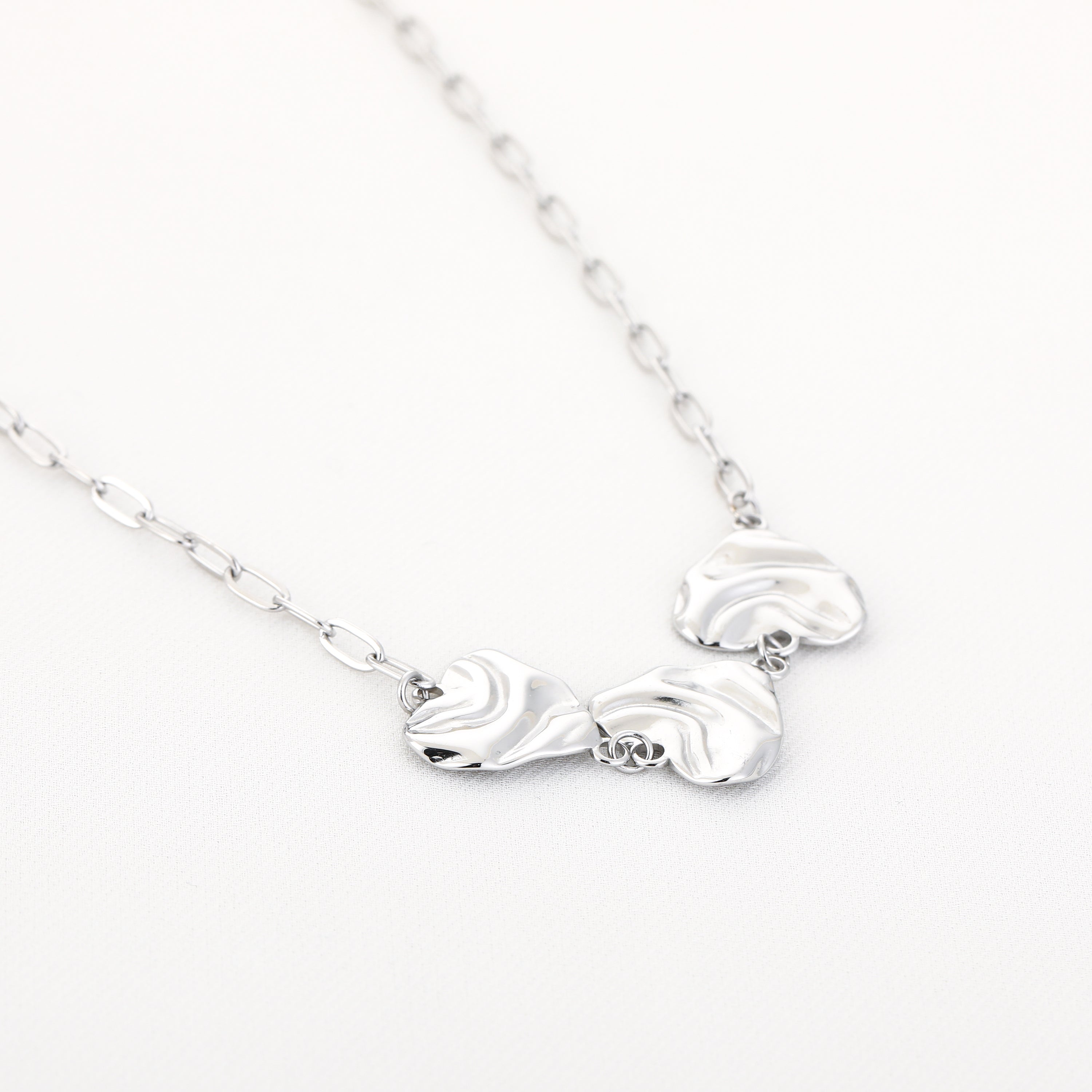 Triple Heart Flow Necklace SIlver