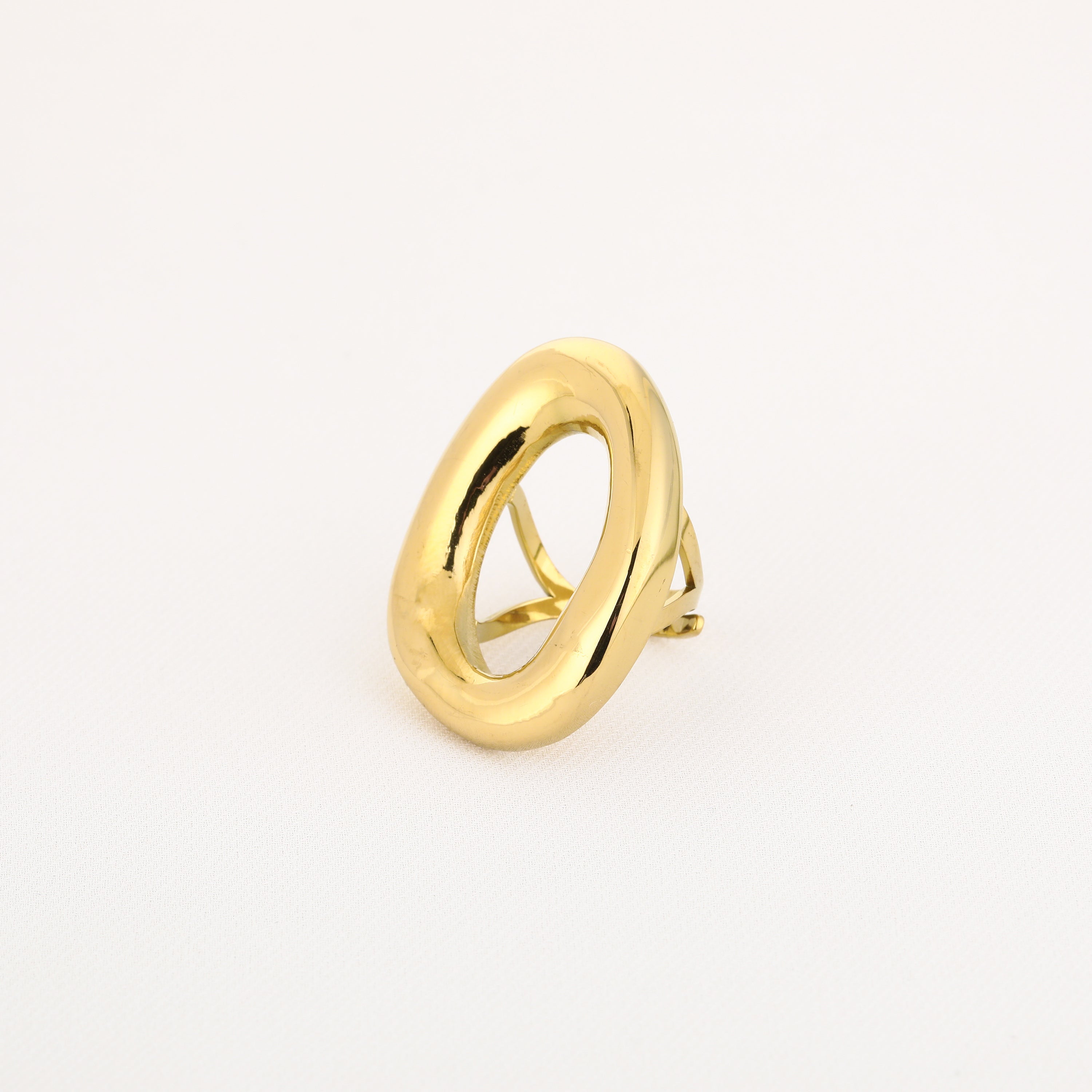 Oval Ring Gold