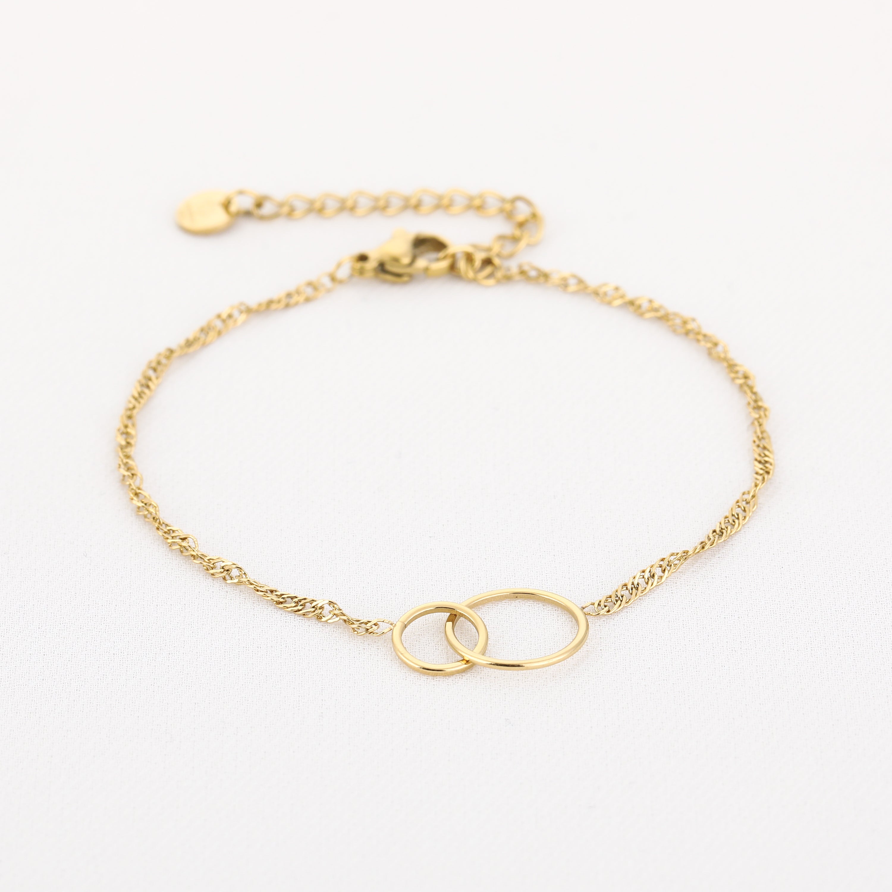 Double Circle Bracelet Gold