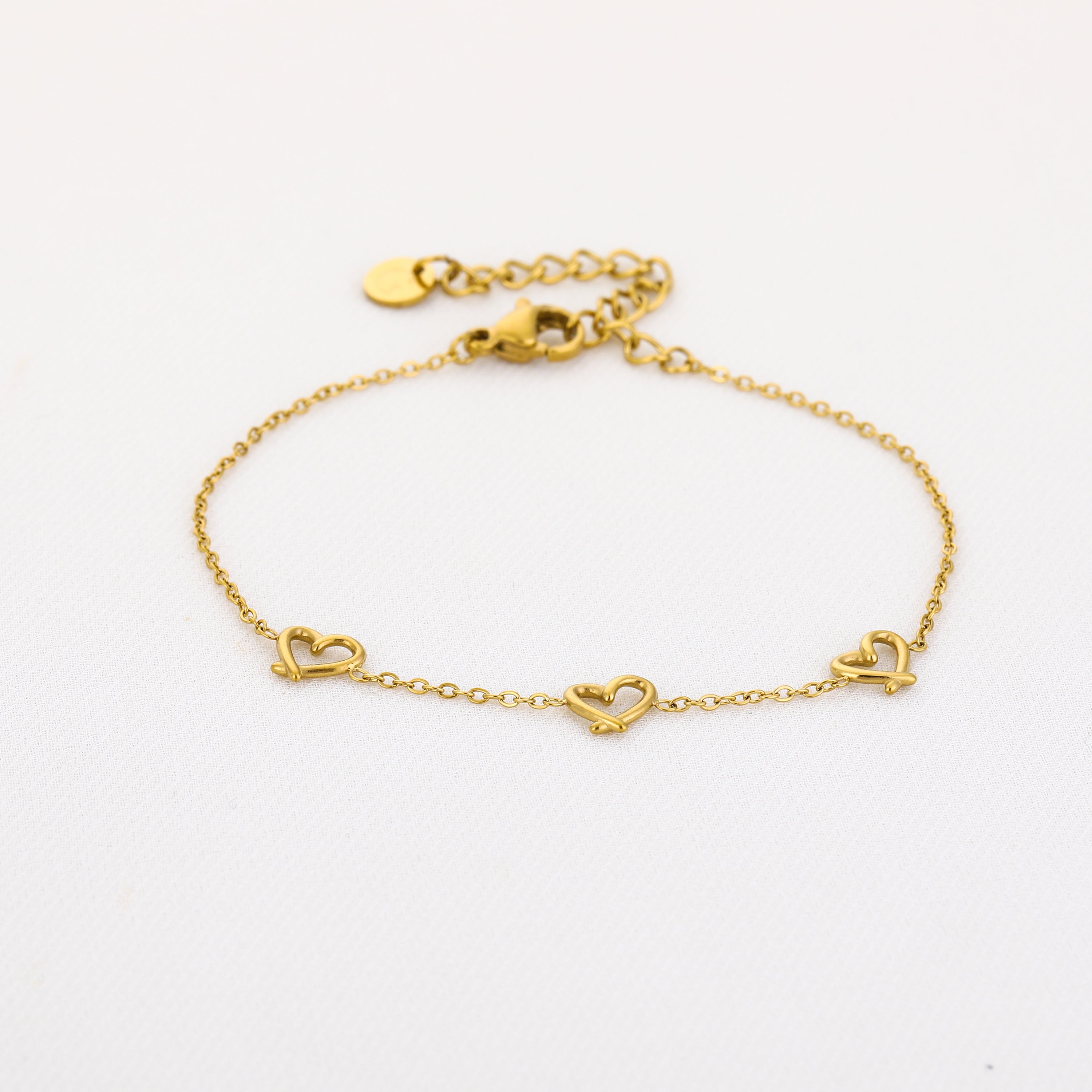Trio Hearts Bracelet Gold
