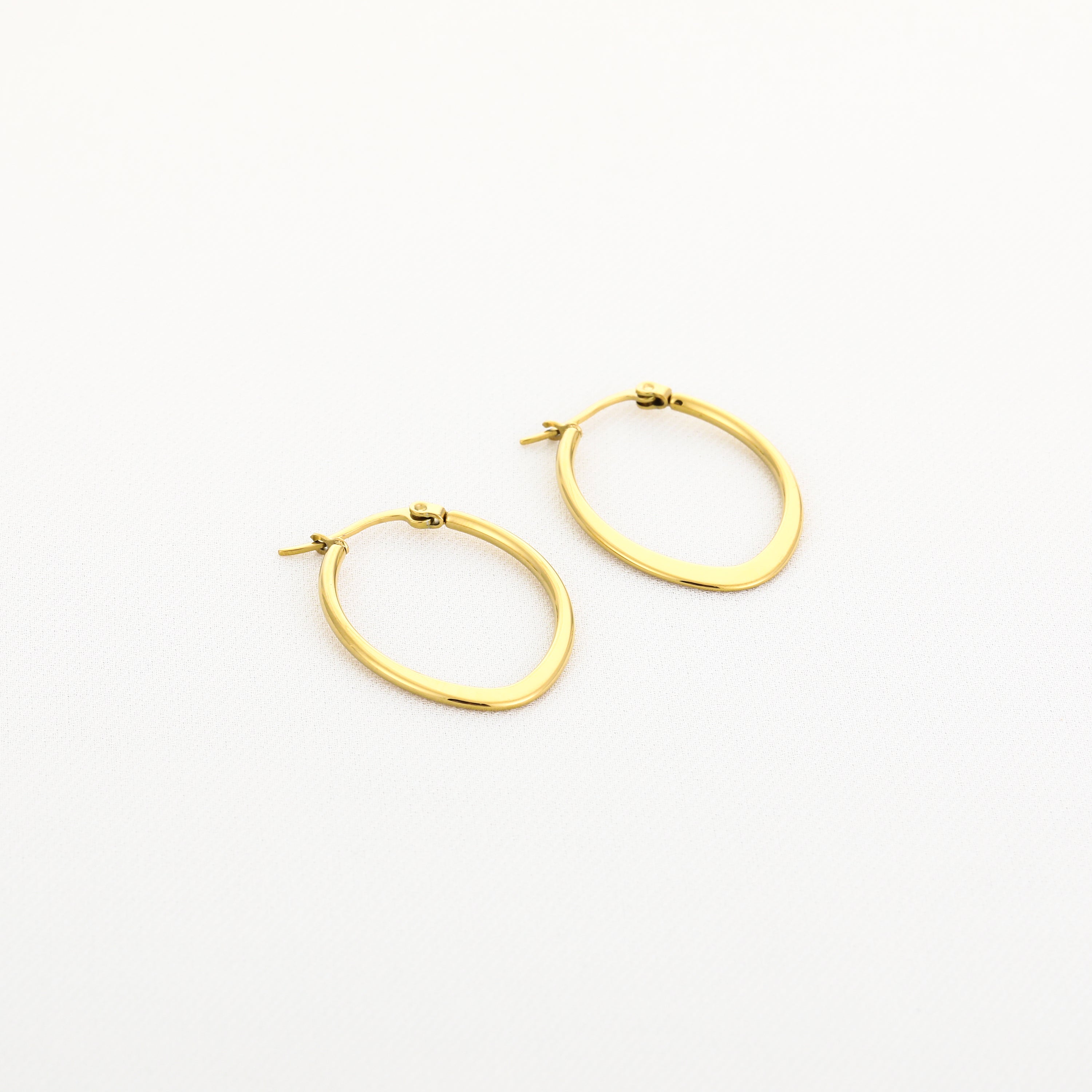 Oval Hoops Gold