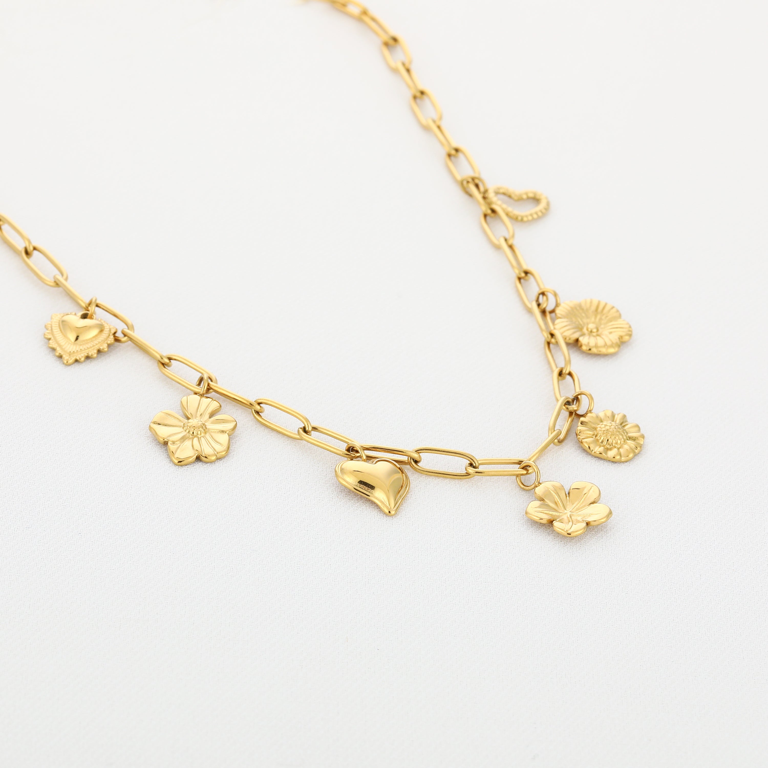 Charm Chain Necklace Gold