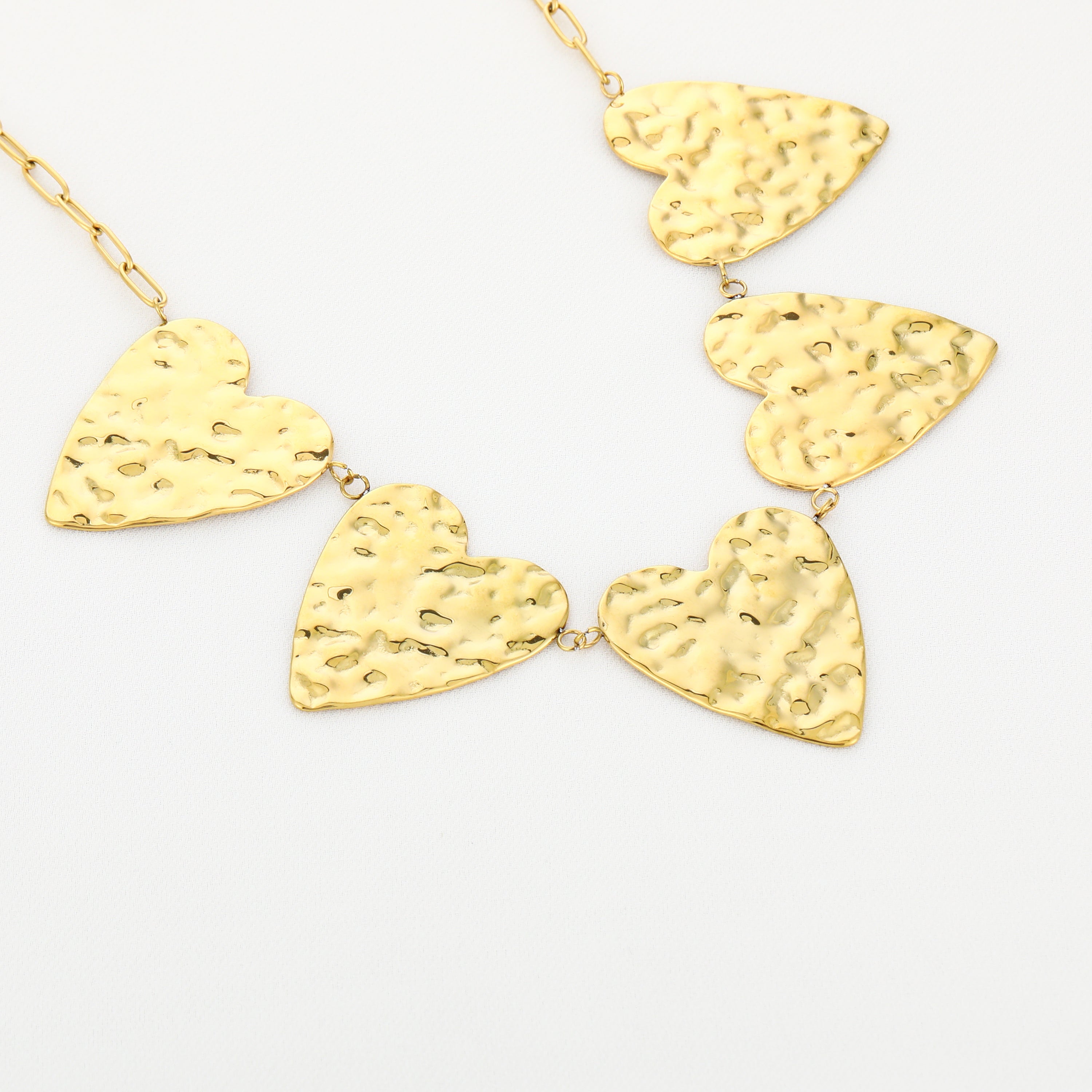 Hammered Hearts Necklace Gold
